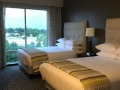 Comfortable-Rooms-at-Drury-Inn-Suites