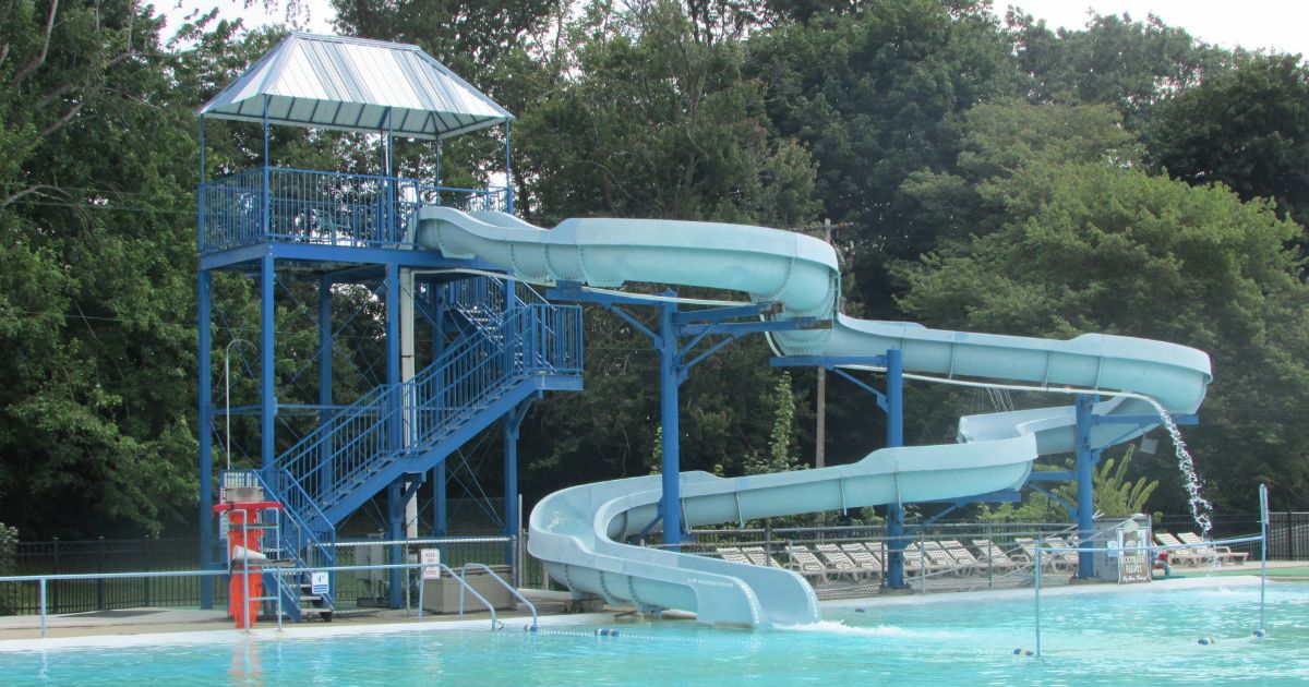 Akron Canton Jellystone Park – Waterpark, Mini Golf, Camping and More!