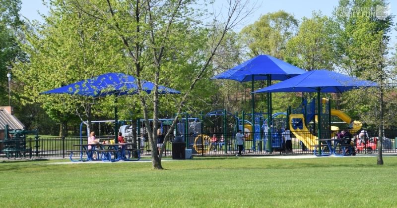North Royalton Memorial Park – Playground, Trails, Fishing and More!