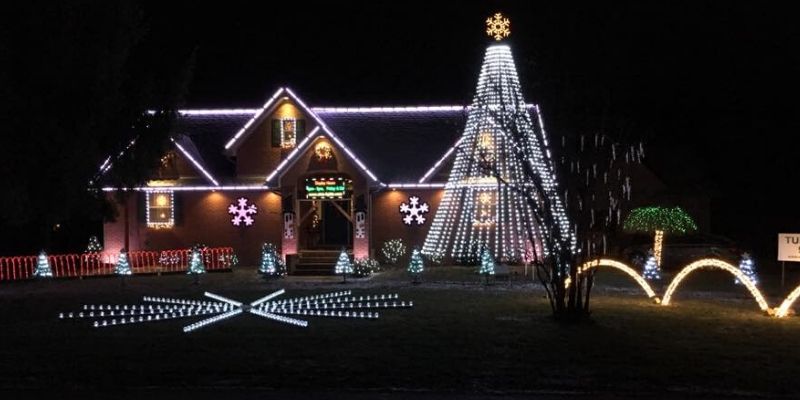 akron christmas lights display 2020 Best Local Christmas Light Displays You Must See This Year akron christmas lights display 2020