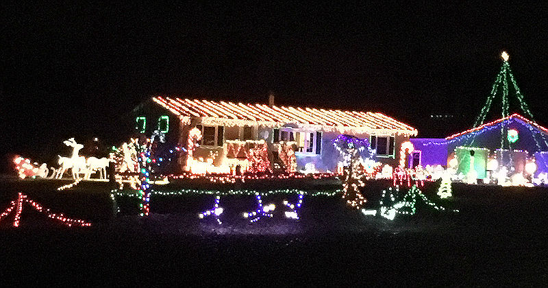 Christmas Lights in Apple Creek Ohio