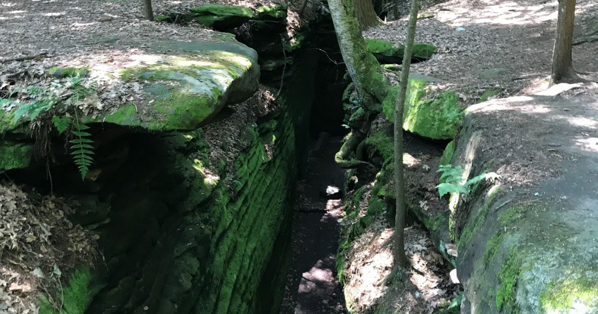 Explore the Stunning Ledges Trail in the Cuyahoga Valley National Park