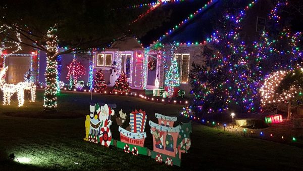 Best Christmas Lights in Northeast Ohio {2021} - You Must See This Year!