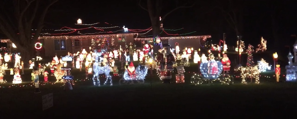 Best Christmas Lights in Northeast Ohio 2021 - You Must See This Year!