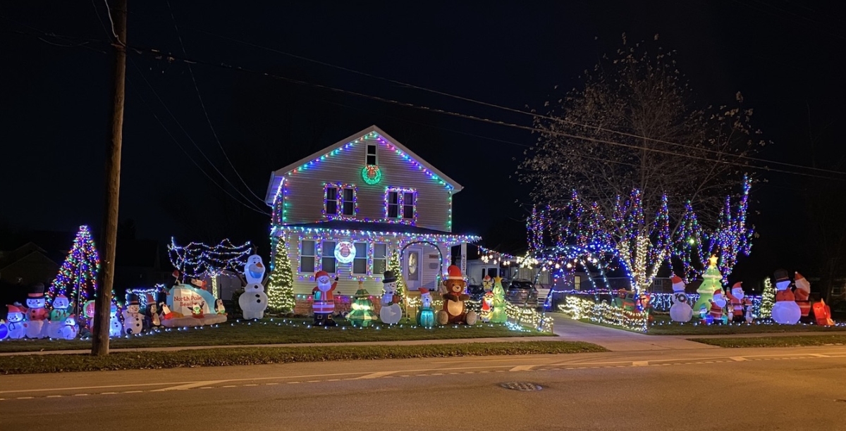christmas light displays in ohio 2021