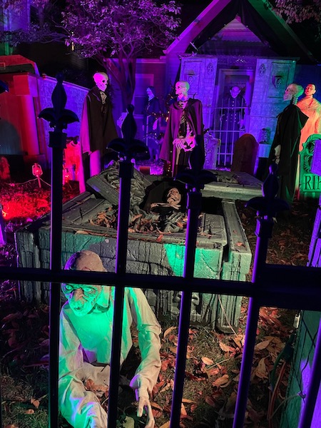 Where to see the best Halloween decorations in Northeast Ohio