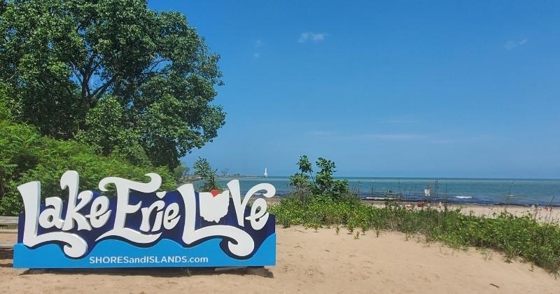 Lake Erie Love Sign at Nickel Plate Beach