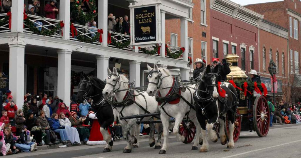 Extraordinary Christmas Parade In Lebanon Ohio Gallery